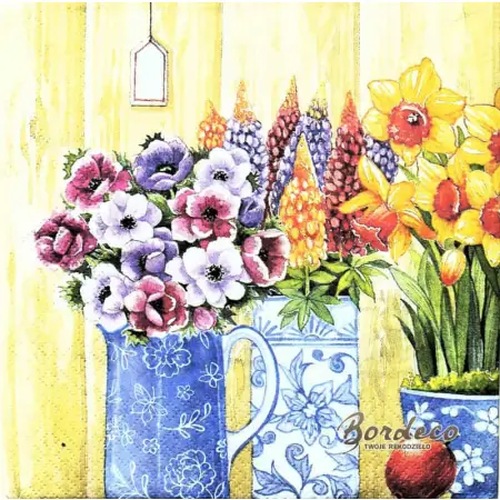 Serwetka do decoupage wiosenne kwiaty w biało-niebieskich naczyniach 33x33 TI-FLAIR Unikat